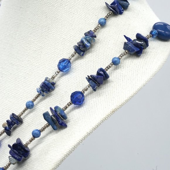 Handmade necklace with Lapis chips, blue crystals and silver seed beads. Unique. - Picture 7 of 7